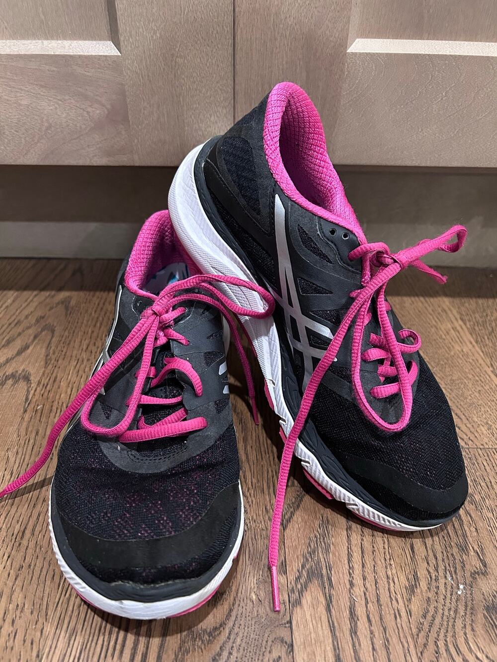 ASICS 33-M Maximalist Running Shoes Black Pink Silver Womens Sz 7 T588N Active